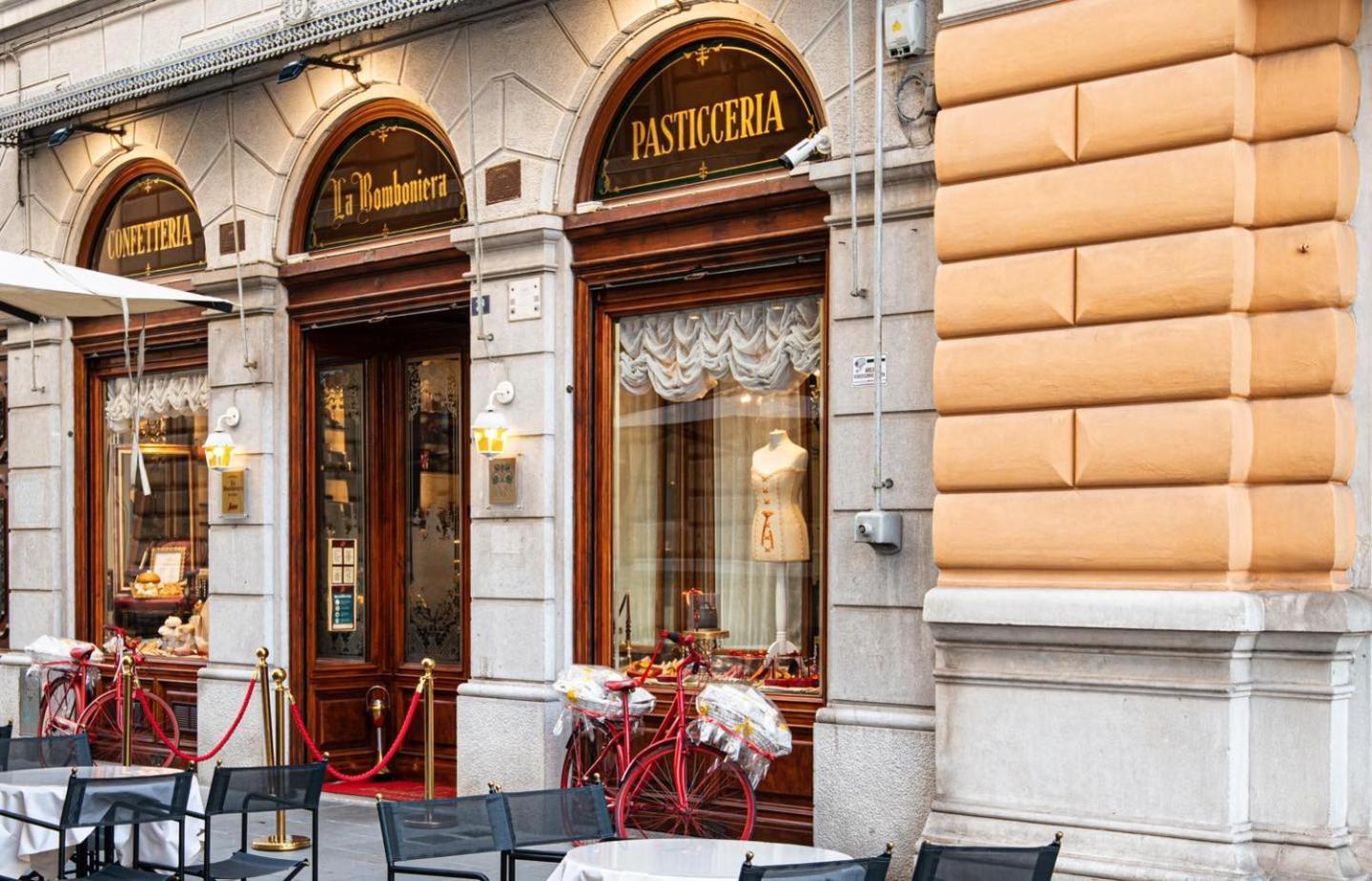Elegante Rifugio D'Annunzio Con Parcheggio A Trieszt Kültér fotó
