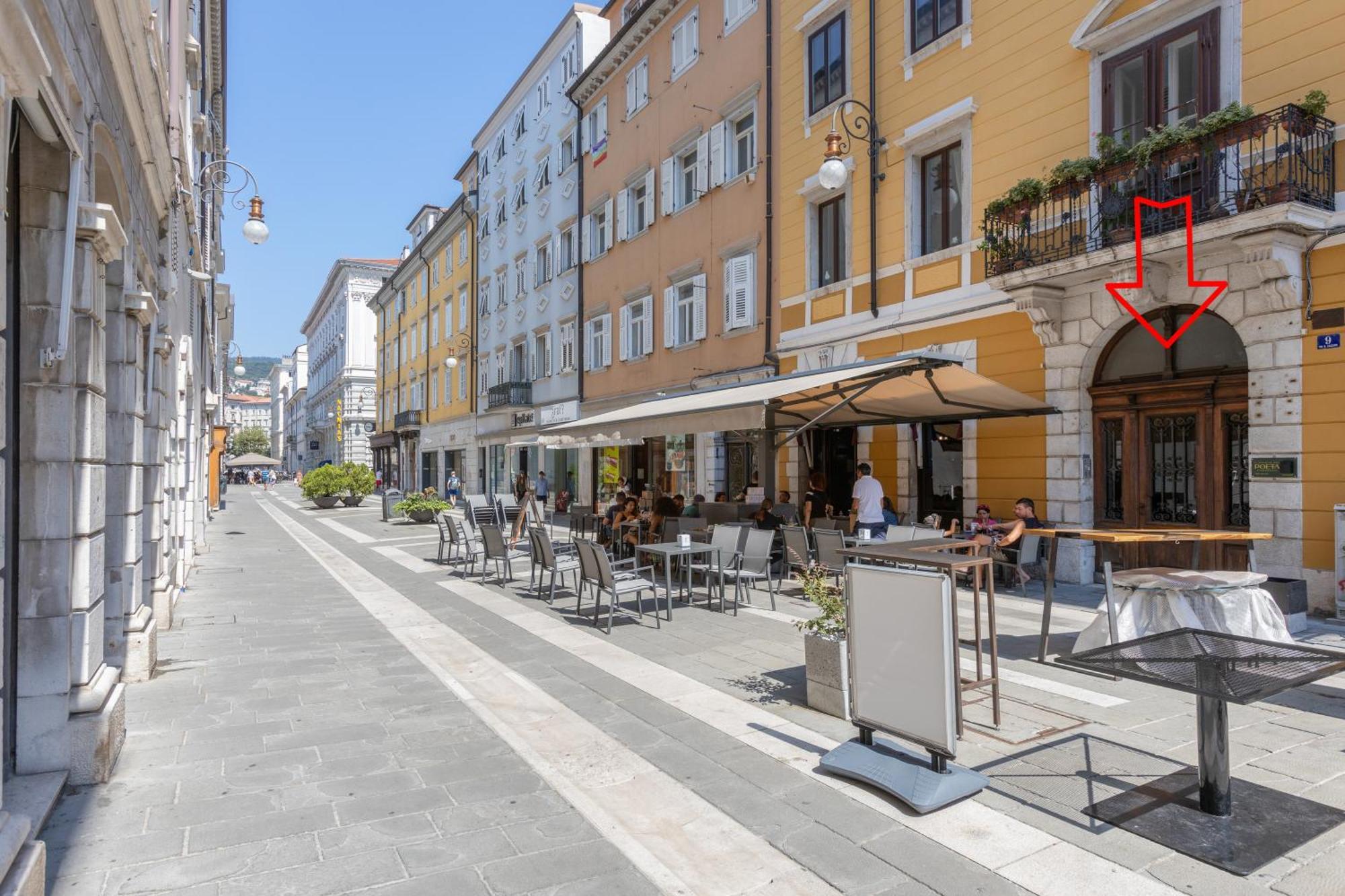 Elegante Rifugio D'Annunzio Con Parcheggio A Trieszt Kültér fotó